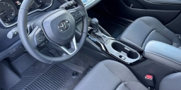 Toyota Corolla Hatchback SE CVT (Natl) 2026