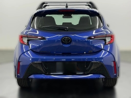Toyota Corolla Hatchback SE CVT (Natl) 2026