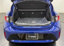 Toyota Corolla Hatchback SE CVT (Natl) 2026