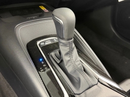 Toyota Corolla Hatchback SE CVT (Natl) 2026