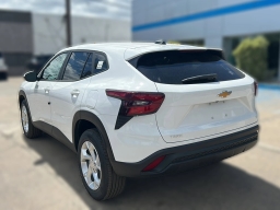 Chevrolet Trax LS FWD 4dr 2026