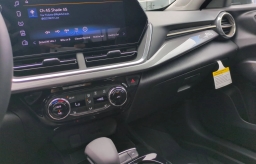 Chevrolet Trax ACTIV FWD 4dr 2026