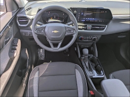 Chevrolet Trailblazer LS FWD 4dr 2026