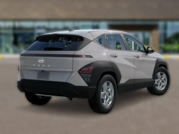 Hyundai Kona SE FWD 2026