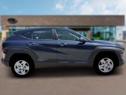 Hyundai Kona SE FWD 2026