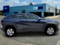 Hyundai Kona SE AWD 2026
