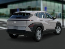 Hyundai Kona SE AWD 2027