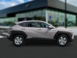 Hyundai Kona SE AWD 2027