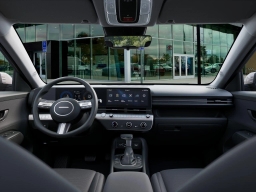 Hyundai Kona SE AWD 2027