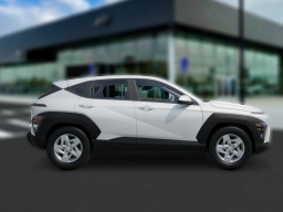 Hyundai Kona SE AWD 2027
