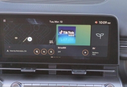 Hyundai Kona Electric SEL FWD 2025