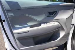 Hyundai Kona SEL Premium FWD 2026