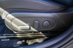 Hyundai Kona SEL Premium FWD 2026