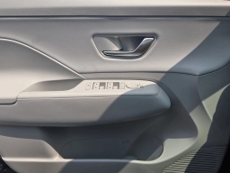 Hyundai Kona SEL Premium FWD 2026