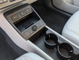 Hyundai Kona SEL Premium AWD 2026