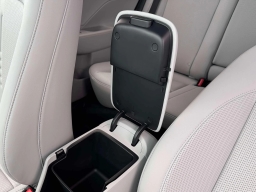Hyundai Kona SEL Premium AWD 2026