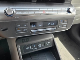 Hyundai Kona Limited FWD 2026