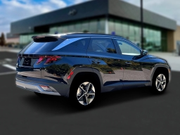 Hyundai Tucson Hybrid SEL AWD 2026