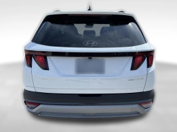 Hyundai Tucson Hybrid SEL AWD 2026