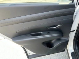 Hyundai Tucson Hybrid SEL AWD 2026