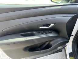Hyundai Tucson Hybrid SEL AWD 2026