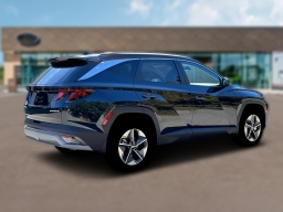 Hyundai Tucson Hybrid SEL AWD 2026