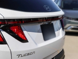 Hyundai Tucson Hybrid SEL AWD 2026