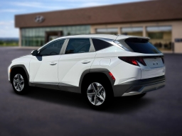 Hyundai Tucson Hybrid SEL AWD 2026
