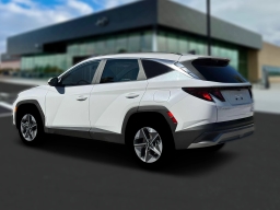 Hyundai Tucson Hybrid SEL AWD 2026
