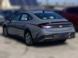 Hyundai Sonata SE FWD 2026
