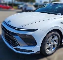 Hyundai Sonata SE FWD 2025