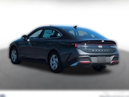 Hyundai Sonata SE FWD 2025