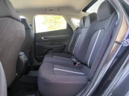 Hyundai Sonata SE FWD 2025