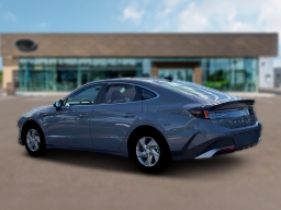 Hyundai Sonata SE FWD 2026