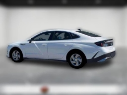 Hyundai Sonata SE FWD 2026