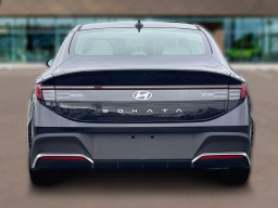 Hyundai Sonata SE FWD 2026