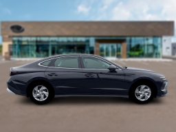 Hyundai Sonata SE FWD 2026