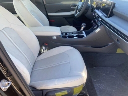 Hyundai Sonata SE FWD 2026