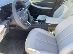 Hyundai Sonata SE FWD 2026