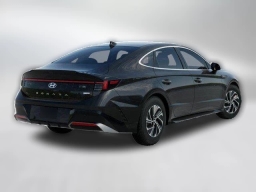 Hyundai Sonata Hybrid Blue FWD 2026
