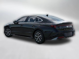 Hyundai Sonata Hybrid Blue FWD 2026