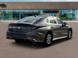 Hyundai Sonata Hybrid Blue FWD 2026