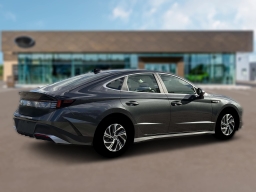 Hyundai Sonata Hybrid Blue FWD 2026