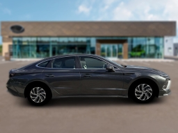 Hyundai Sonata Hybrid Blue FWD 2026