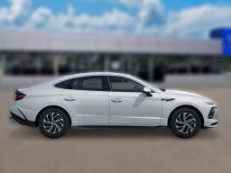 Hyundai Sonata Hybrid Blue FWD 2026