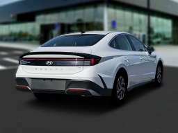 Hyundai Sonata Hybrid Blue FWD 2026