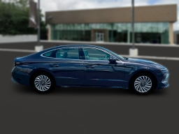 Hyundai Sonata Hybrid SEL FWD 2025