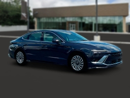 Hyundai Sonata Hybrid SEL FWD 2025