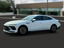 Hyundai Sonata Hybrid SEL FWD 2025