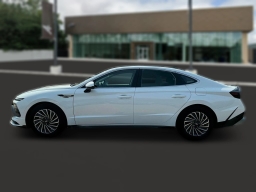 Hyundai Sonata Hybrid SEL FWD 2025